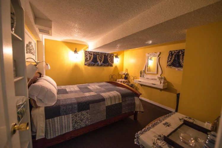 River Road Bed & Breakfast