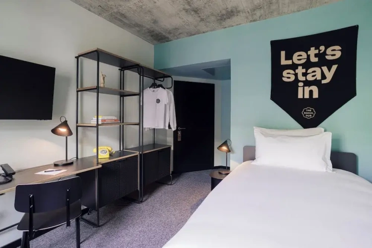 Standard Single room