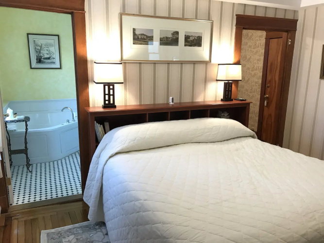 Americas Cup Inn