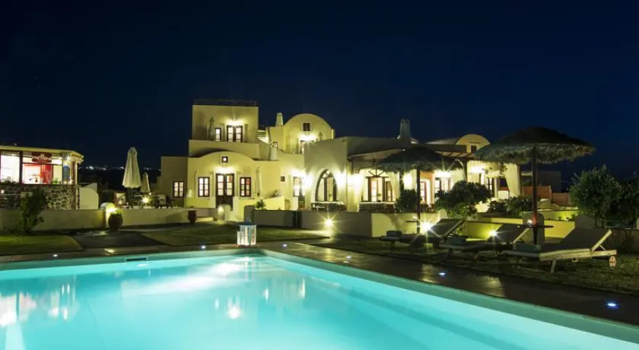 En Plo Studios Apartments & Suites