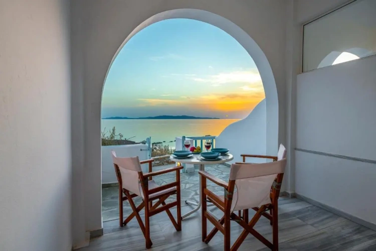 1 Bedroom Apartment with sea view