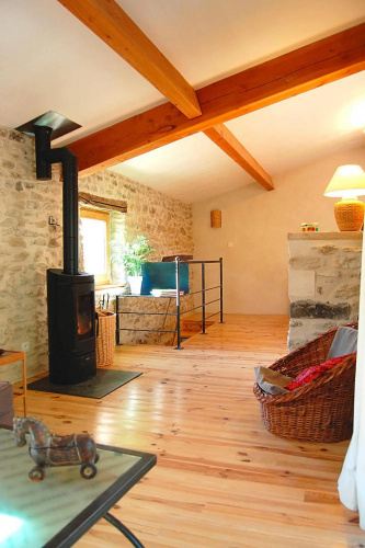 Lovely Stone House Withe Private Terrace, Le Pègue