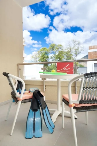 2 Bedrooms Suite with garden view