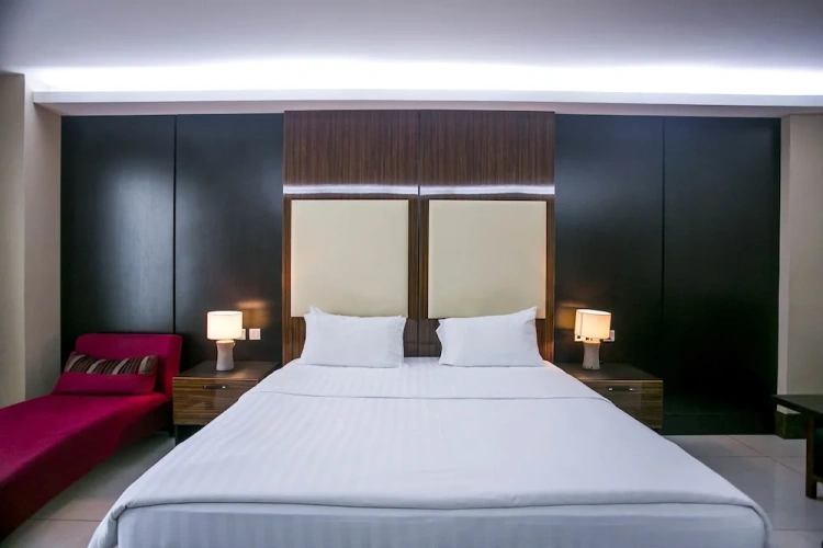Classic Double room with city view