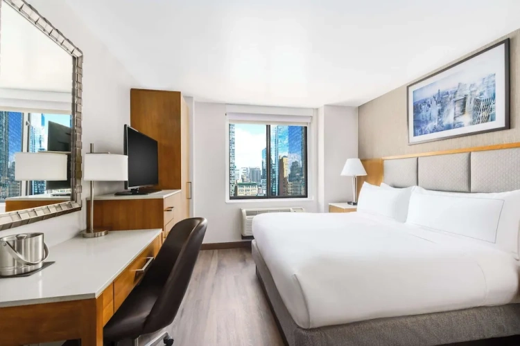High Floor Empire State Building View room