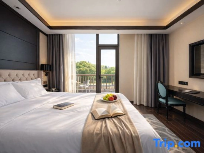 Standard Double room with view