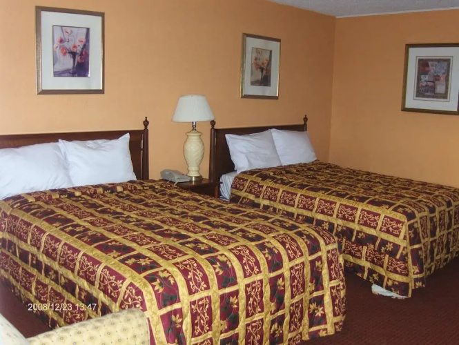 Parkway Inn