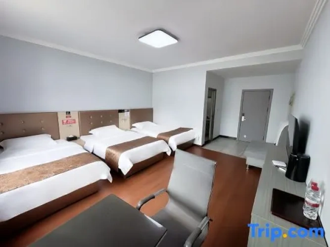 Deluxe Triple room