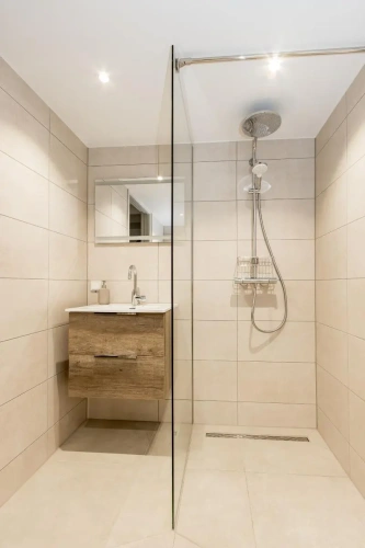 2 Bedrooms Deluxe Quadruple room