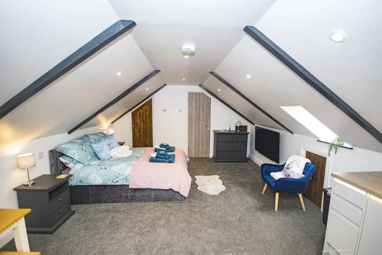 Thomas Chambers Lovely Self-catering Studio-loft Apartment Located Within a Beautifully Renovated