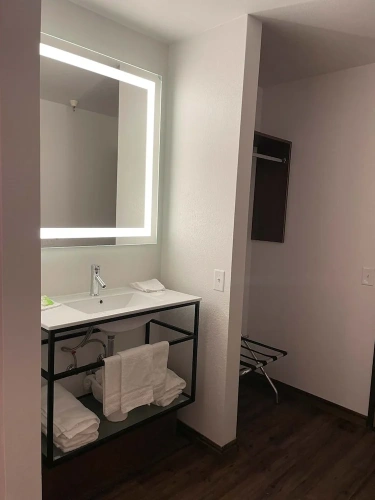 Deluxe Sextuple room