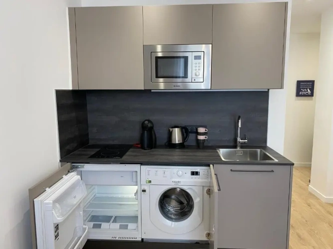 1 Bedroom Apartment