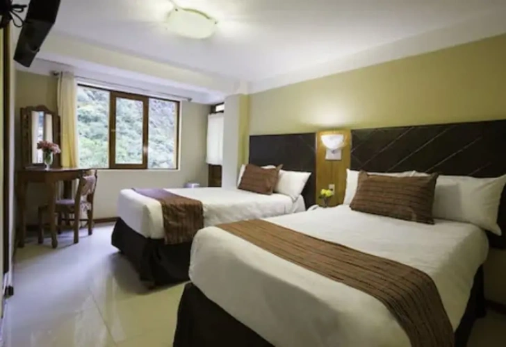 Standard Twin room with balcony