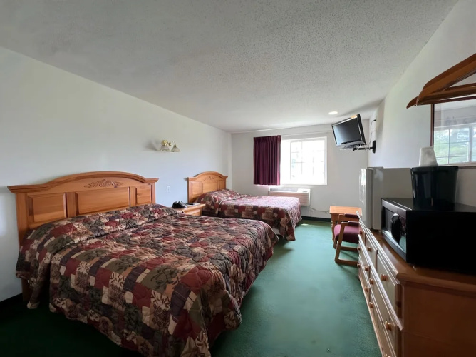 Red Bud Country Inn