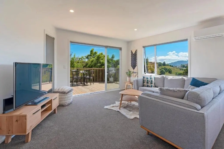 3 Bedrooms Cottage