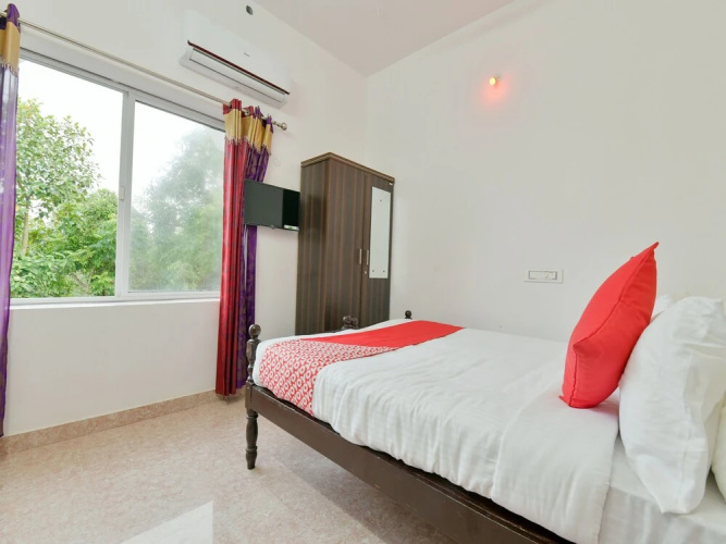 OYO 15434 Hilton Residency