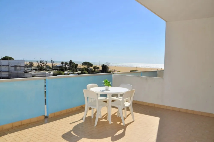 Lovely Beachfront Apartment-beahost