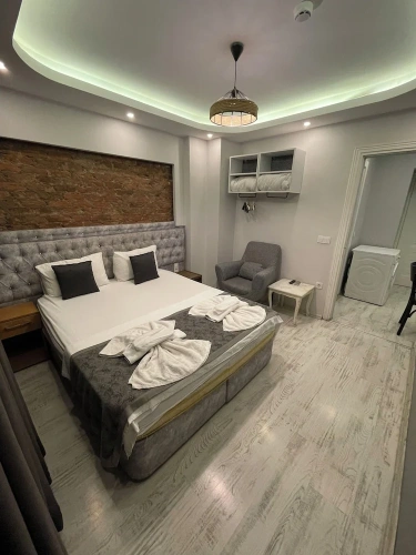 2 Bedrooms Superior Apartment with balcony and with garden view