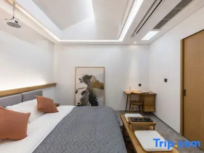 1 Bedroom Suite