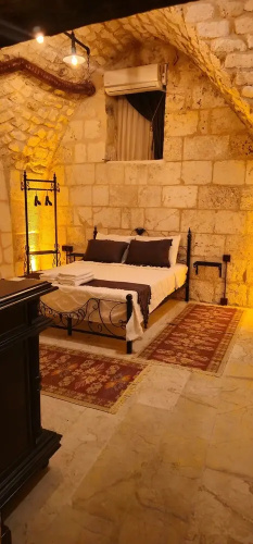 Cleopatra Antique Hotel