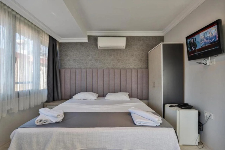 Side Gunes Hotel