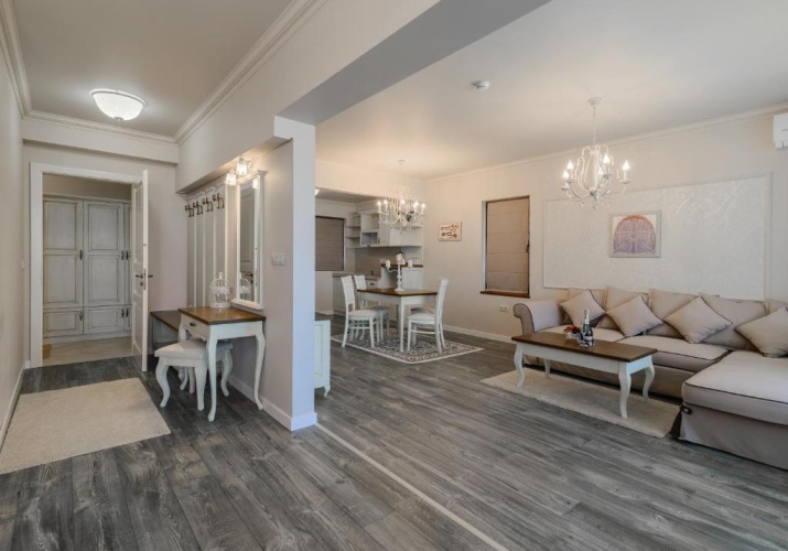 1 Bedroom Apartment