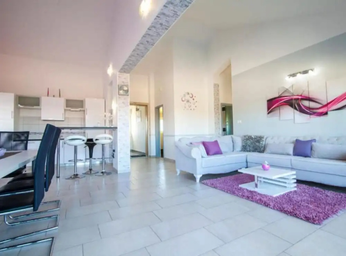 Villa Ava