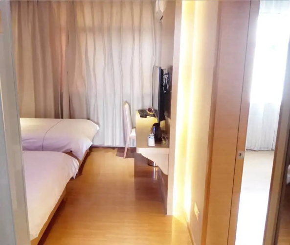 Linghang Boutique Hotel