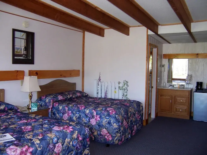 Twilite Motel