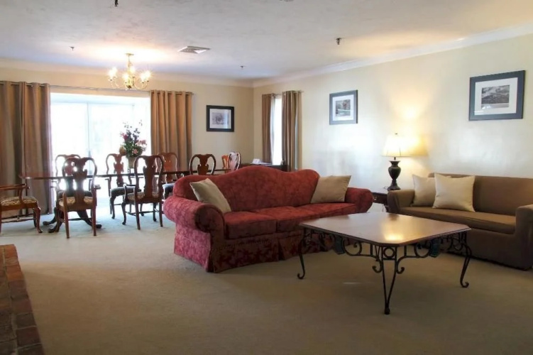 Wachusett Village Inn