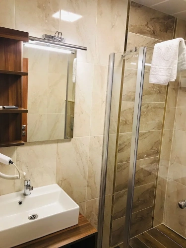 Standard Twin room with city view