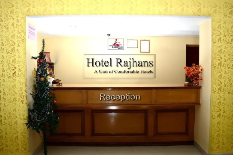 OYO 24832 Rajhans