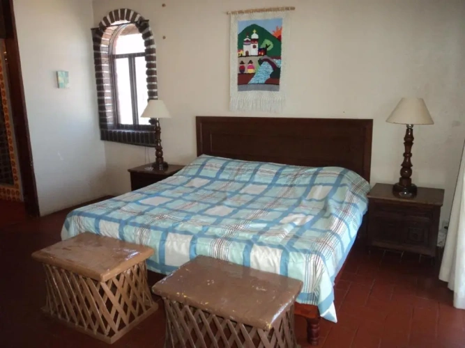 3 Bedrooms Cottage with balcony