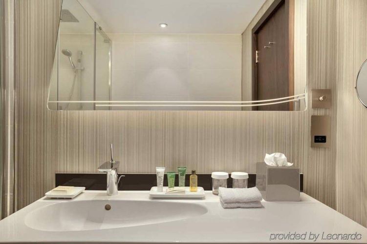 Hilton London Heathrow Airport photo 14