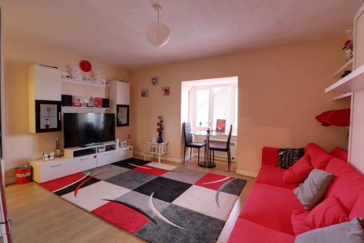1 Bedroom Double Apartment