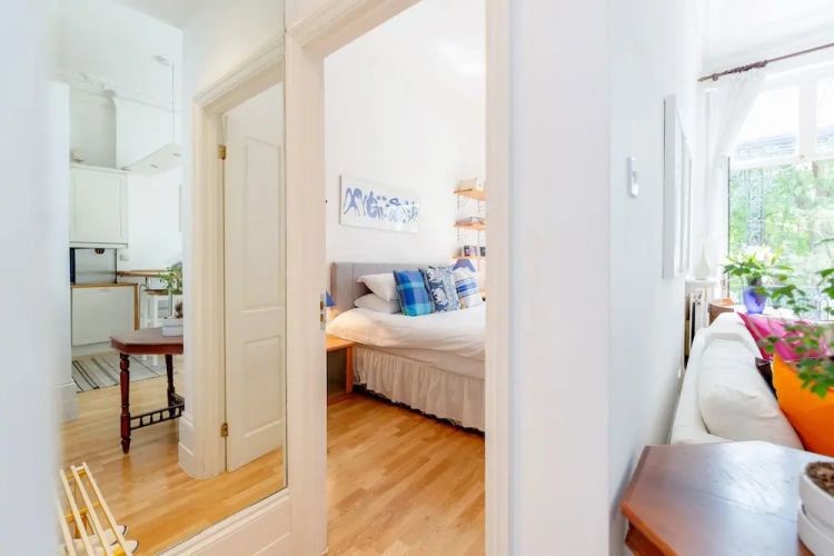 2 Bedrooms Apartment