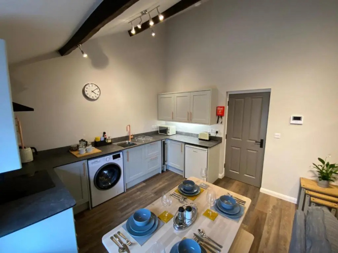 Apartment @ Booth Hall