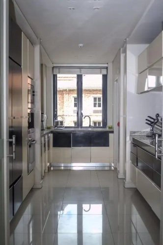 Stunning 2 Bedroom Apartment