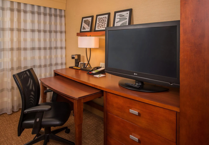 Courtyard by Marriott Newark-University of Delaware