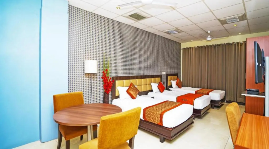 Hotel Pooja Palace