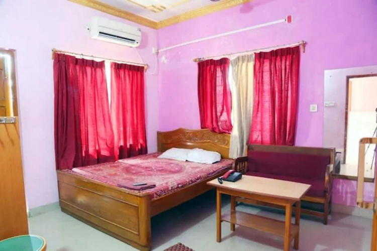 Goroomgo Aastha Digha
