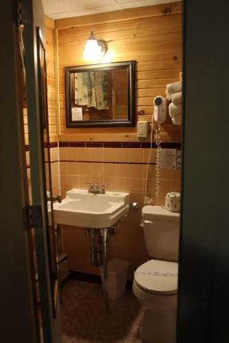 Vacationland Inn & Suites