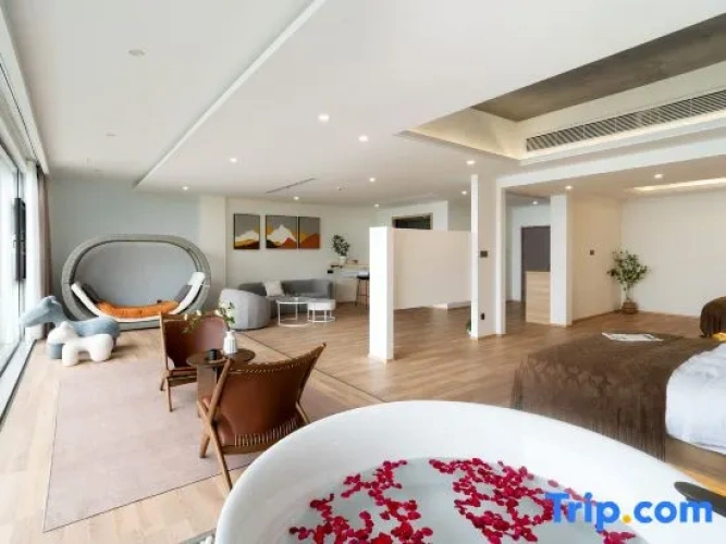 Luxury Family Suite