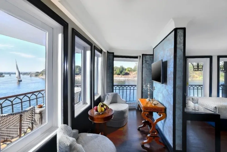 Suite with balcony