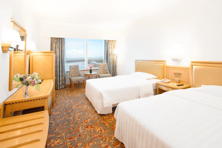 Golden Crown China Hotel