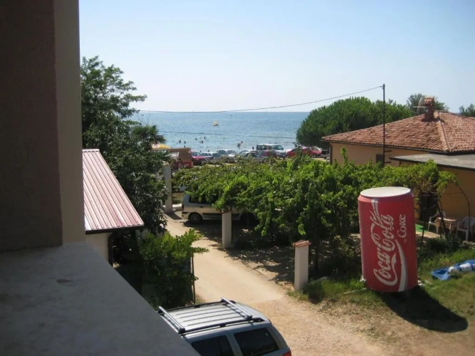 2 Bedrooms Apartment with sea view