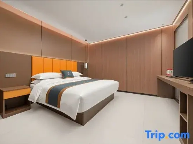 Standard Double room with courtyard view
