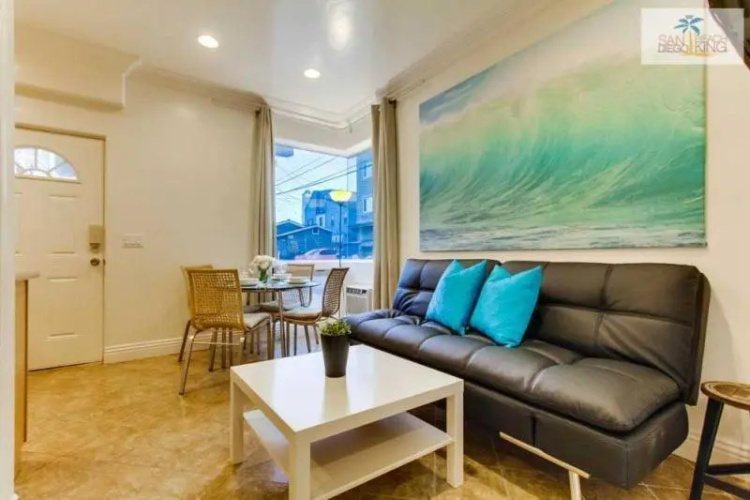 201-Surf Stars Studio