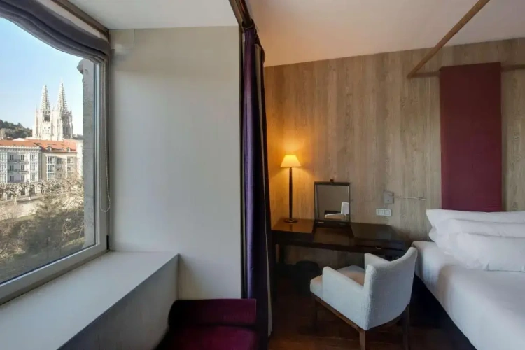 Superior room with river view
