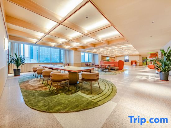 Orange Hotel (Urumqi Station North Square Branch)